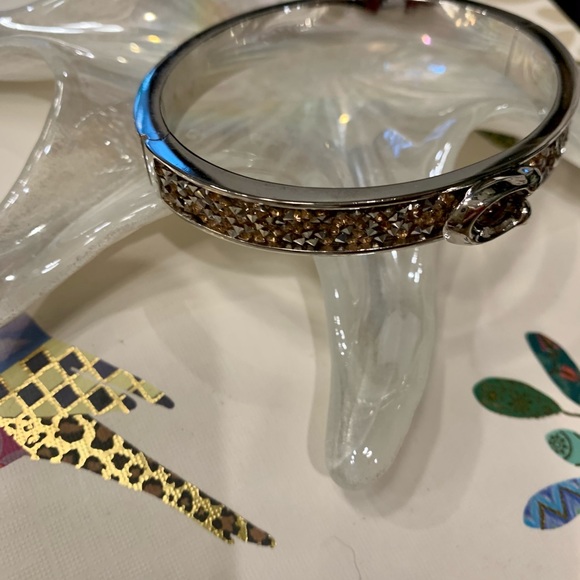 💫🦄✨COACH NEW IN BOX SIGNATURE C GOLD CRYSTALS & PLATINUM BANGLE STUNNING… - Picture 10 of 10